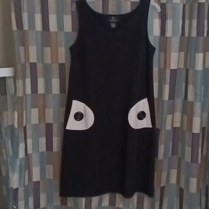 FINAL PRICE Lemmie for NINA LEONARD black dress w/ white pockets, Sz 8
